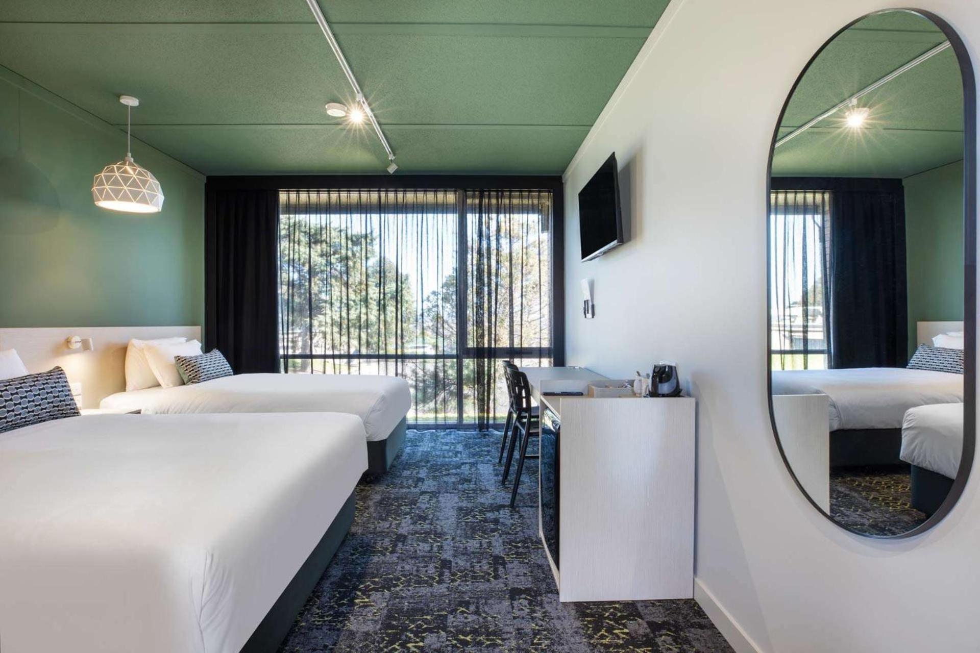 Nightcap At Morwell Hotel Exterior foto